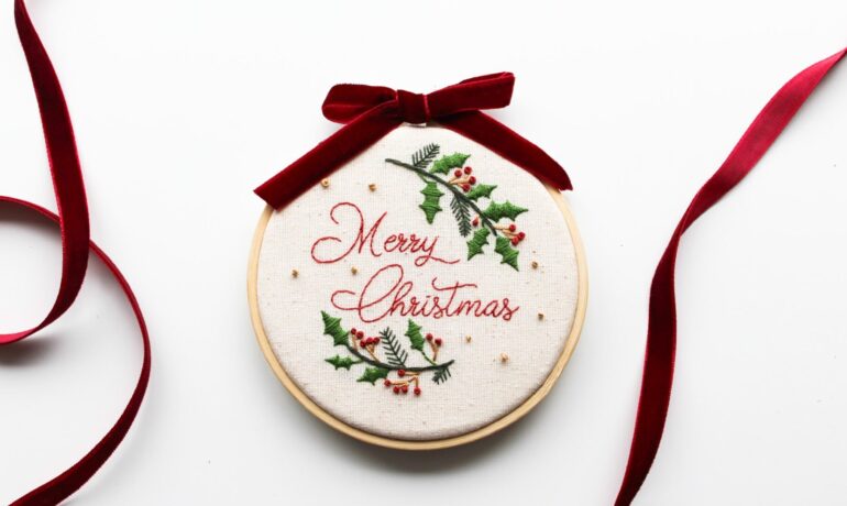 ARTS & CRAFTS | Merry Christmas Hand Embroidery Ornament Workshop