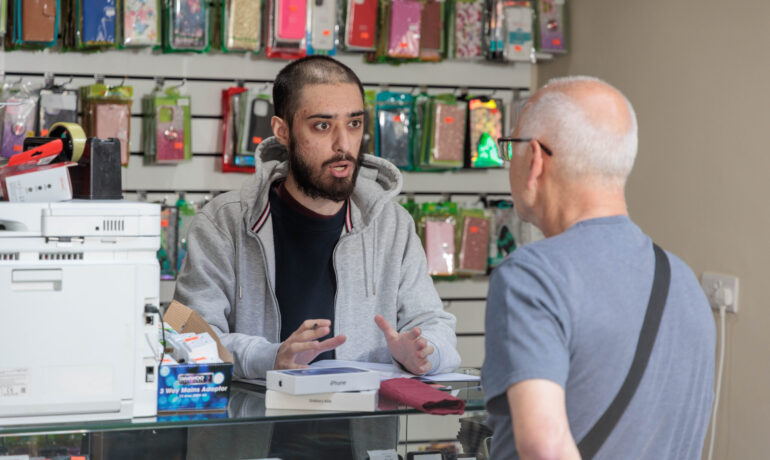 LOVE YOUR LOCAL MARKET | Tea and Tech with Knutsford Mobile