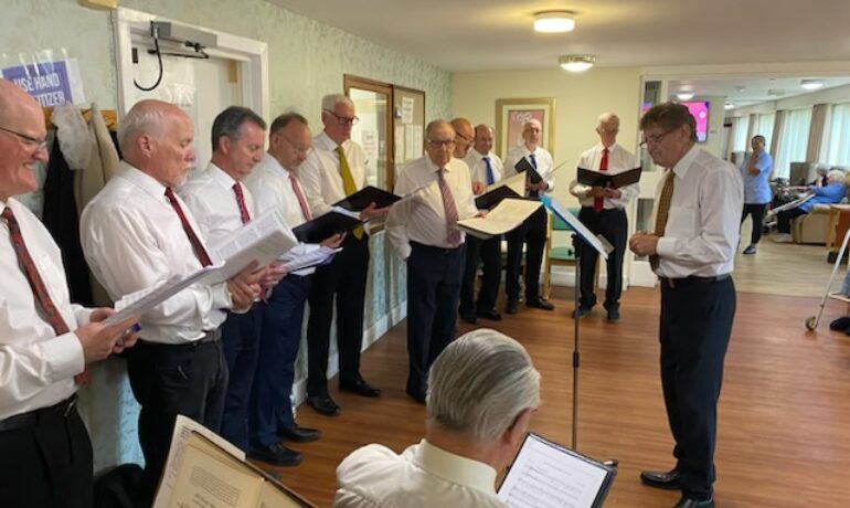 LOVE YOUR LOCAL MARKET | Shopping and Songs