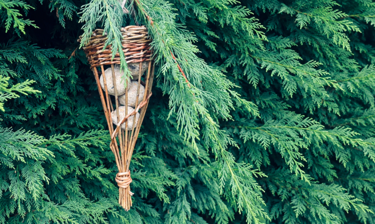 ARTS & CRAFTS | Willow Weaving Bird Feeder Workshop from Mere Brow Makes